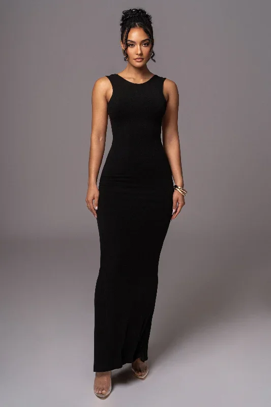 black-jluxbasix-front-and-center-maxi-dress