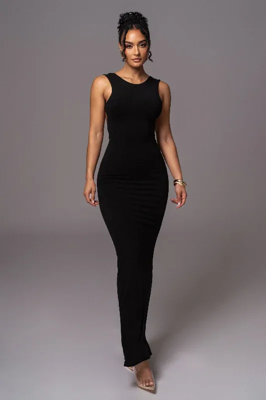 black-jluxbasix-front-and-center-maxi-dress