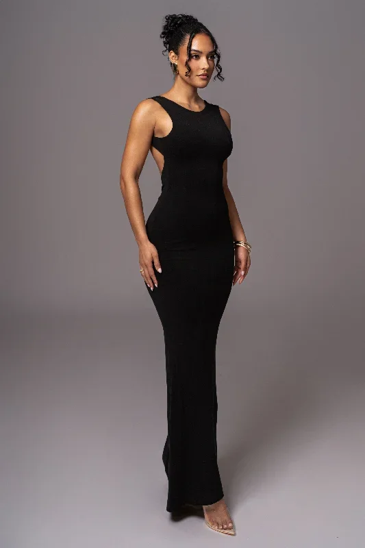 black-jluxbasix-front-and-center-maxi-dress