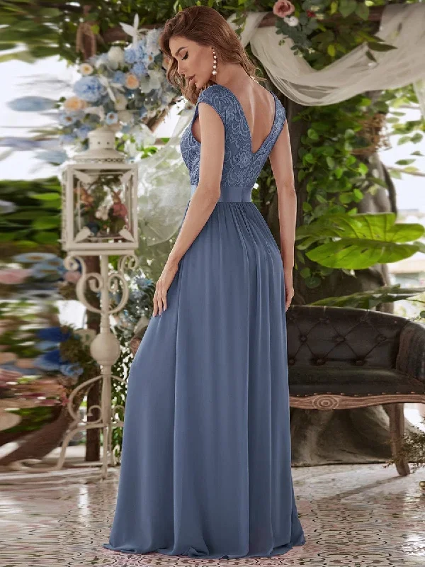 dusty-blue-and-navy-bridesmaid-gowns