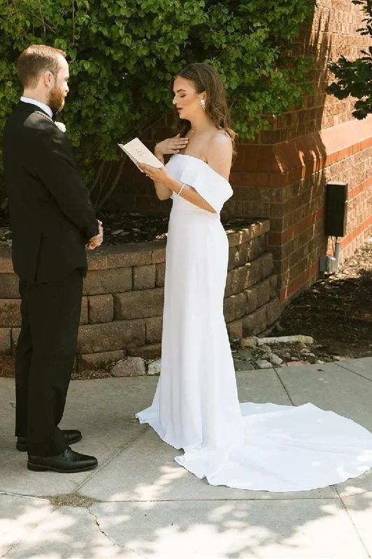 elegant-white-off-the-shoulder-mermaid-long-wedding-dress