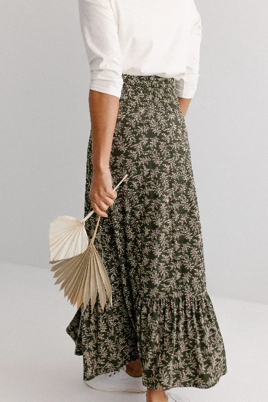 ivy-smocked-waist-botanical-print-maxi-skirt