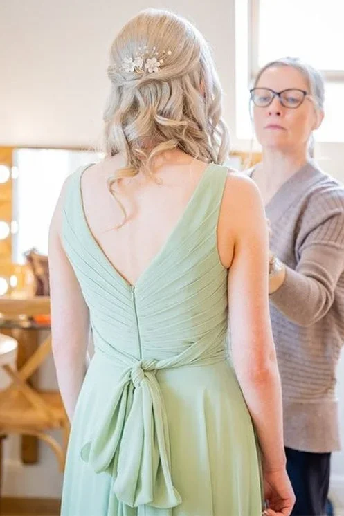 pleated-sage-green-v-neck-long-bridesmaid-dress-with-sash