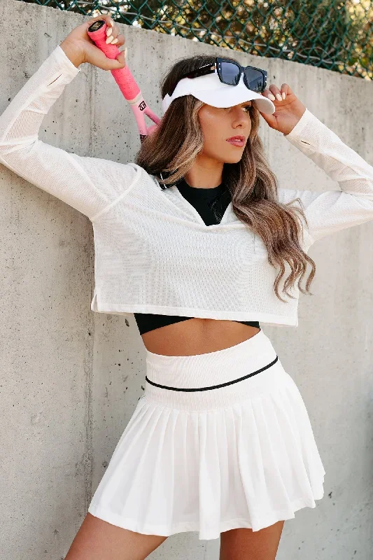 scoring-points-retro-stripe-crop-top-tennis-skirt-set-white-black