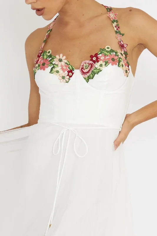 smitten-sweetheart-neckline-floral-trim-dress-white