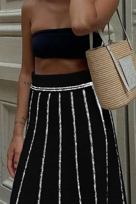 striped-fringe-hem-knit-skirt