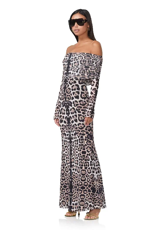 thelma-ots-maxi-dress-placed-leopard