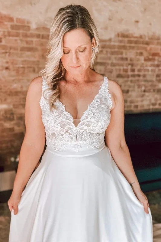 white-floral-lace-open-back-long-bridal-gown