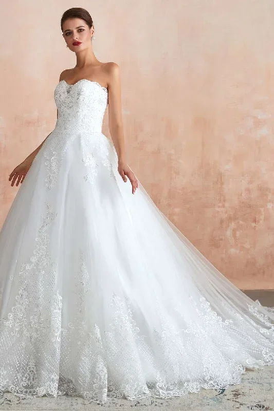 white-lace-strapless-a-line-wedding-dress