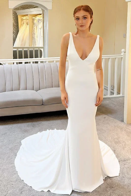 white-plunge-v-mermaid-long-wedding-dress-with-detachable-cape